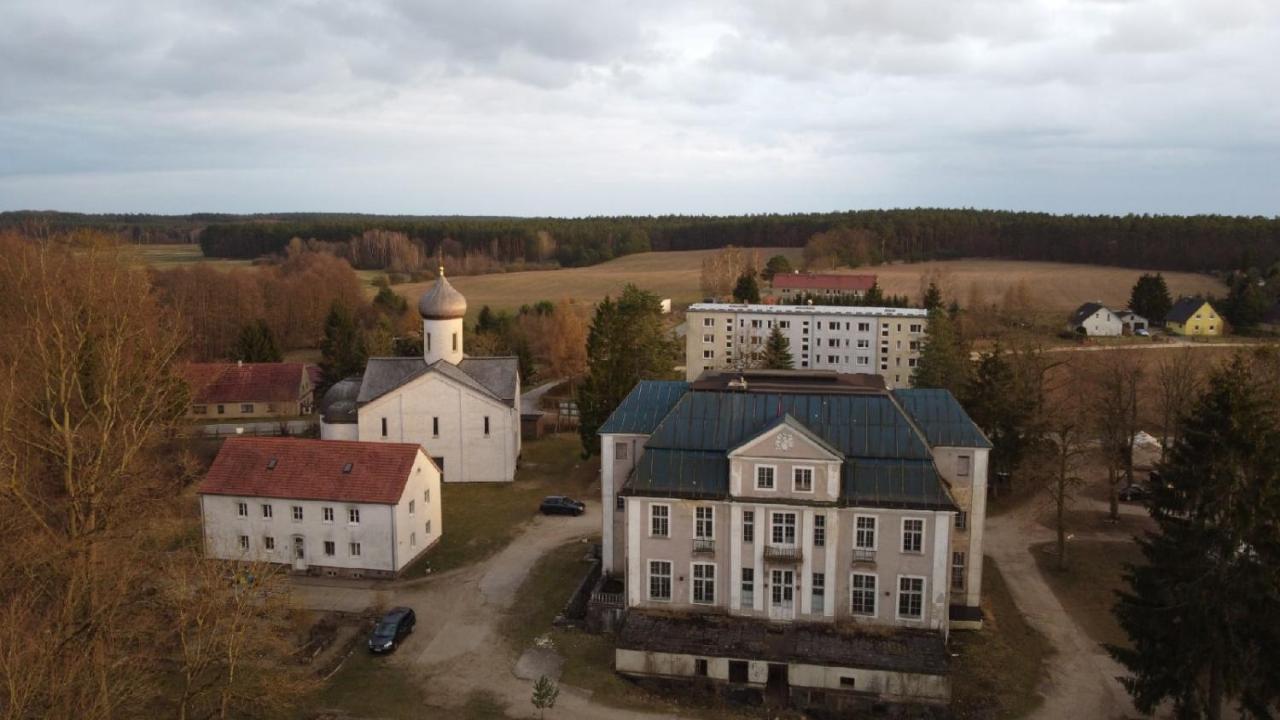 St. Georg Kloster Milmersdorf Exterior photo